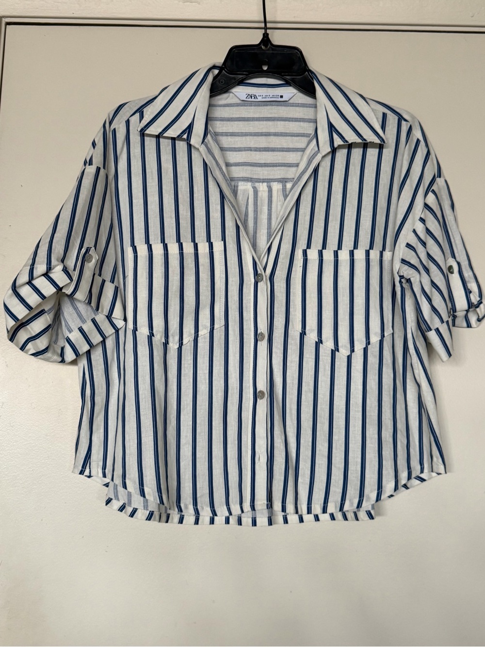 Zara crop button down shirt Size S